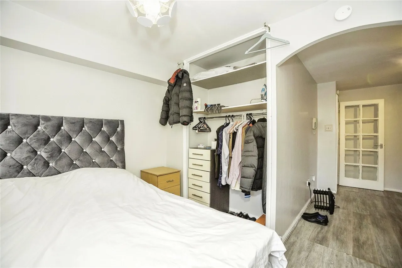 Linnet Way, Purfleet-on-Thames, Essex, RM19, photo 4