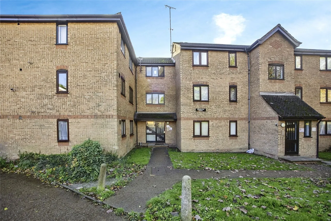 1 bed flat for sale — Linnet Way, Purfleet-on-Thames, Essex, RM19