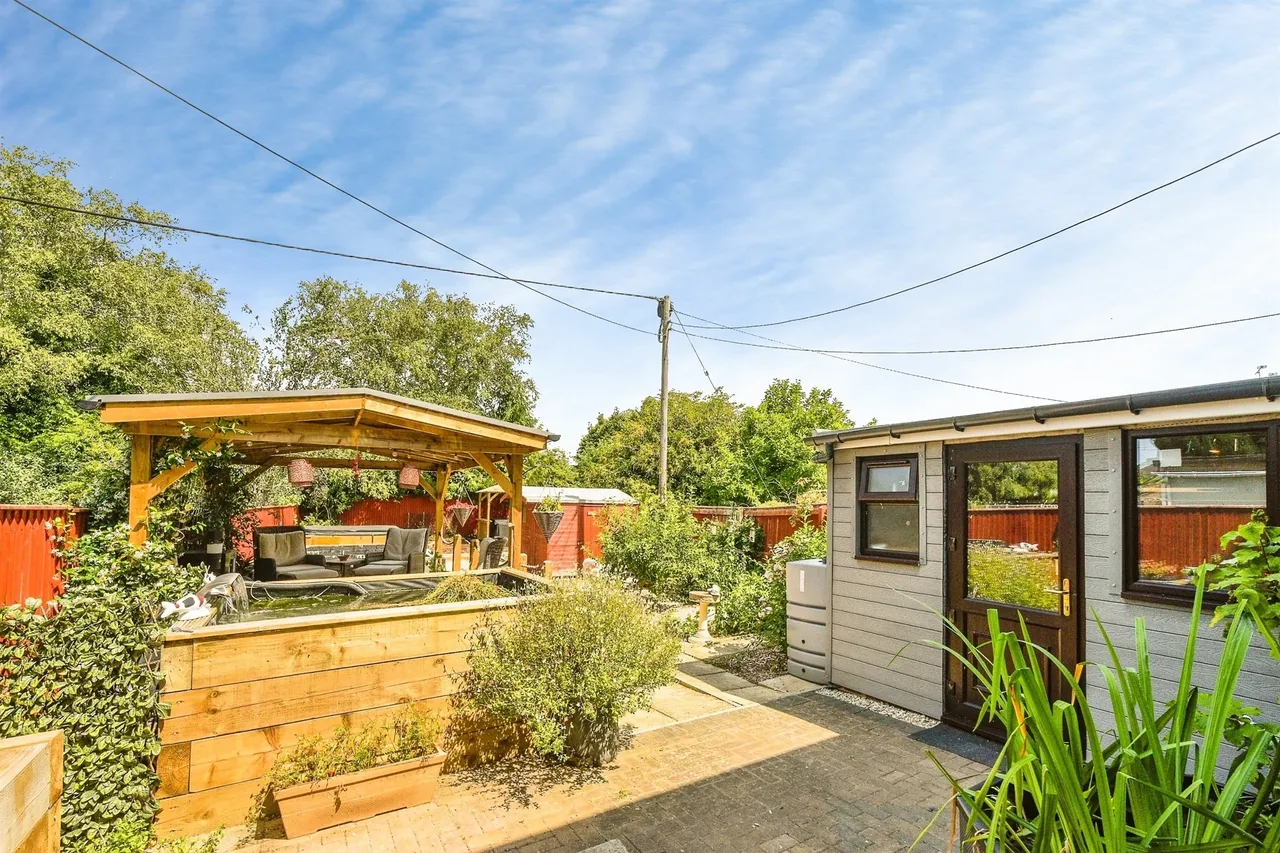 Coronation Road, Durrington, SP4, photo 10