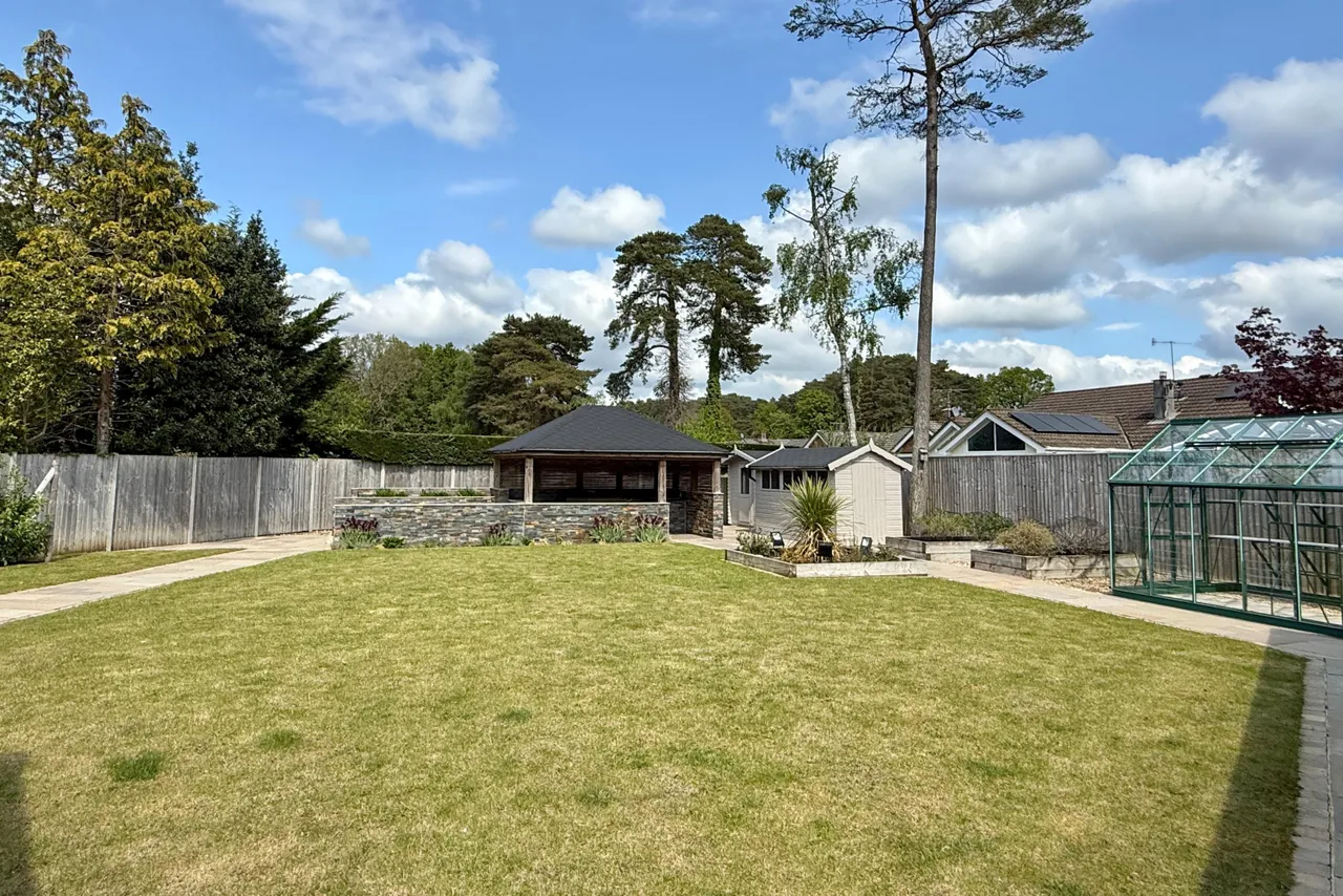 3 bed property for sale, Forest Edge Close, Ashley Heath, BH24