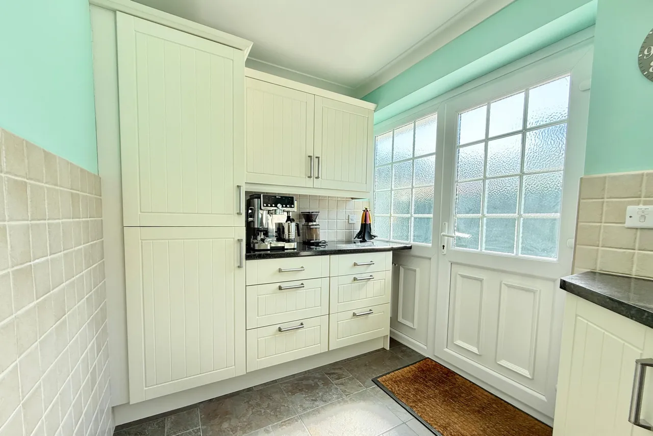 Forest Edge Close, Ashley Heath, BH24, photo 7