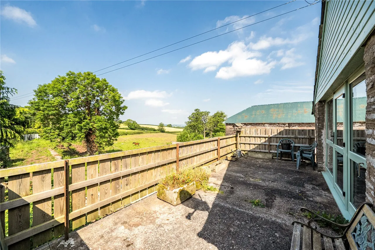 Pengenffordd, Talgarth, Brecon, Powys, LD3 0EN, photo 3