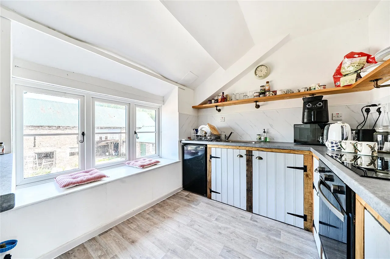 Pengenffordd, Talgarth, Brecon, Powys, LD3 0EN, photo 9