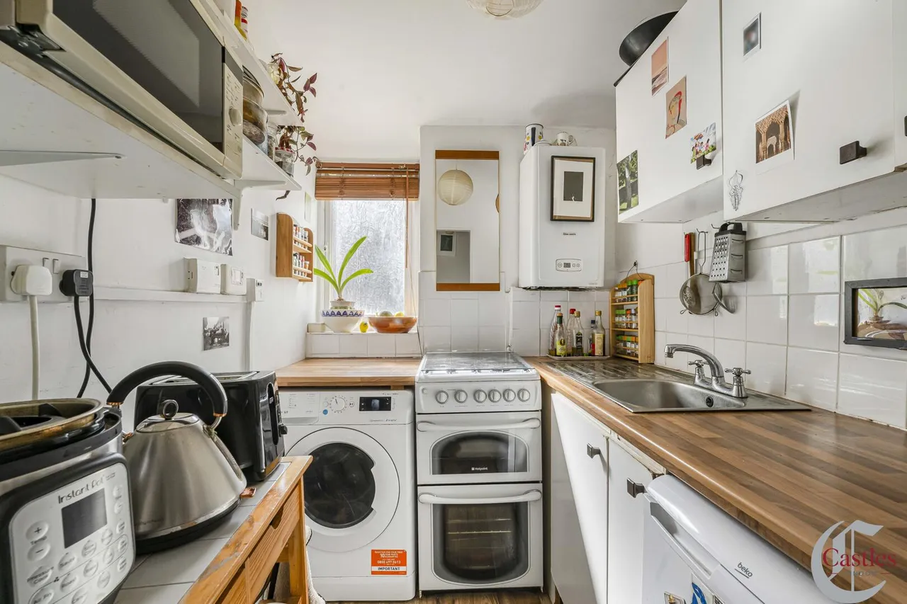 Whittington Road, N22, photo 15