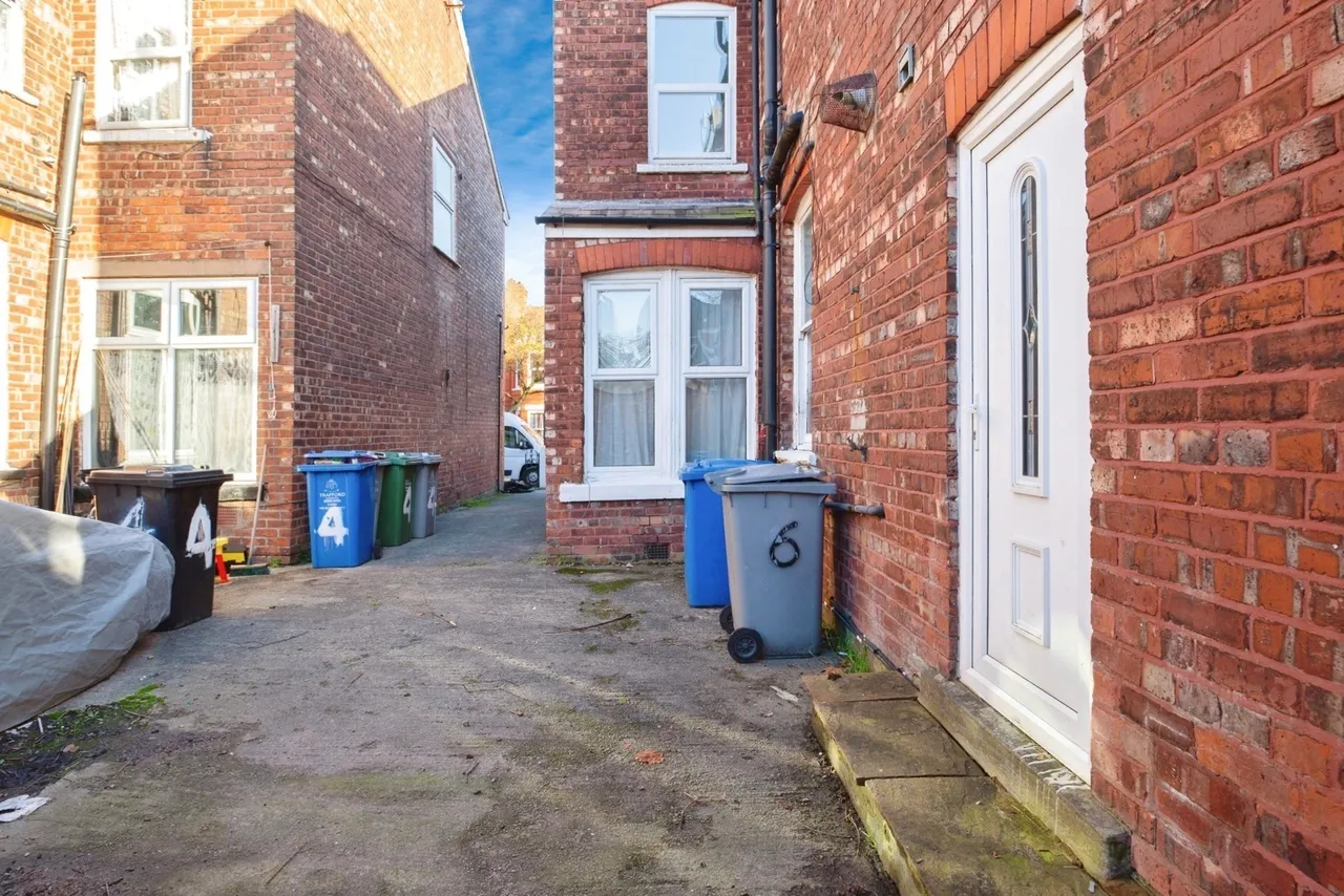 Leighton Road, Old Trafford, Greater Manchester, M16, photo 32