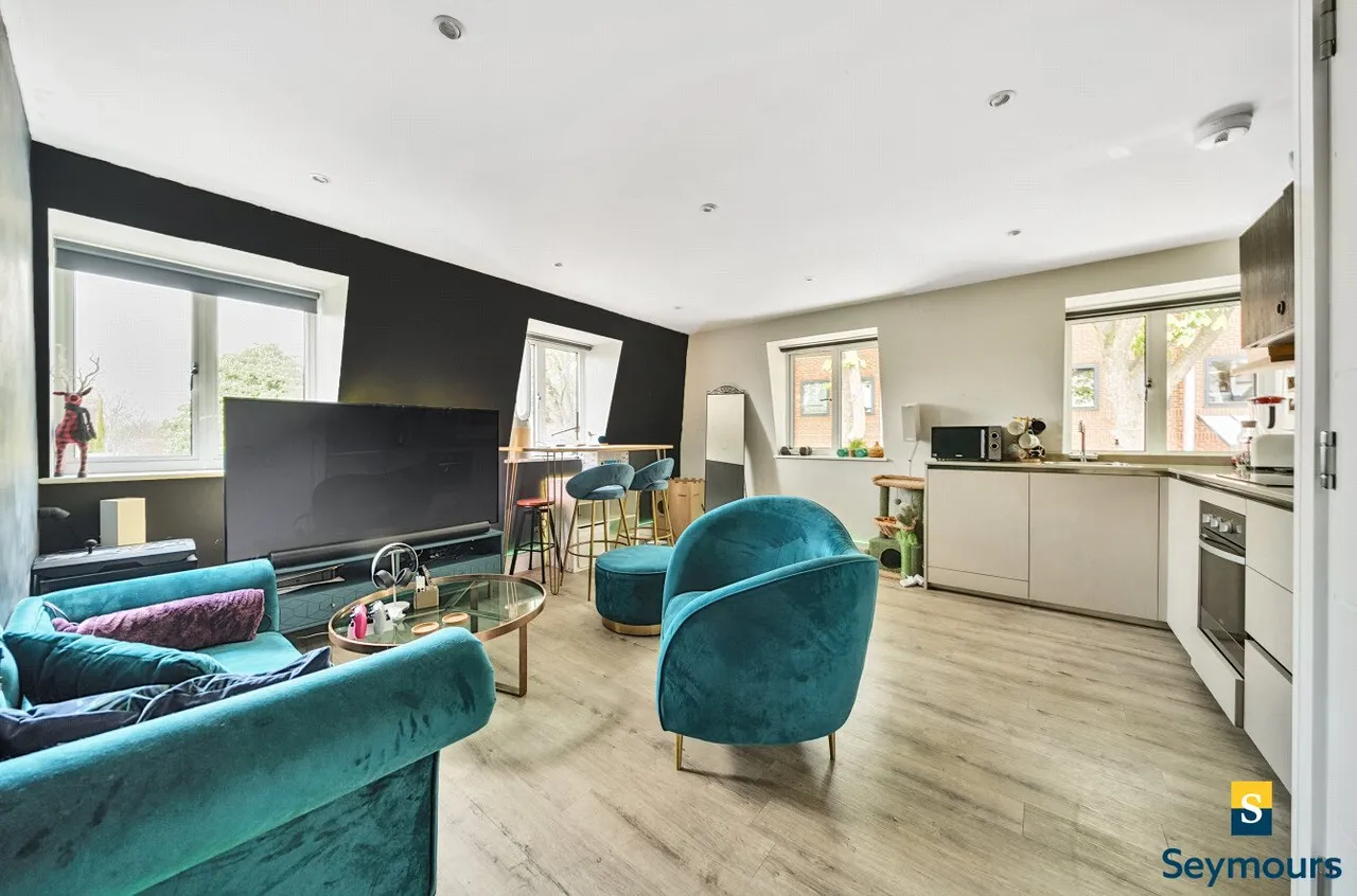 Chertsey Street, Guildford, GU1, photo 2