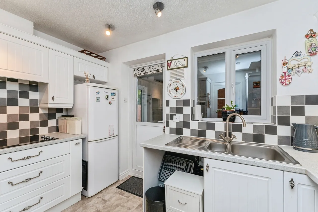 Abbottsford Drive, Penyffordd, CH4, photo 2