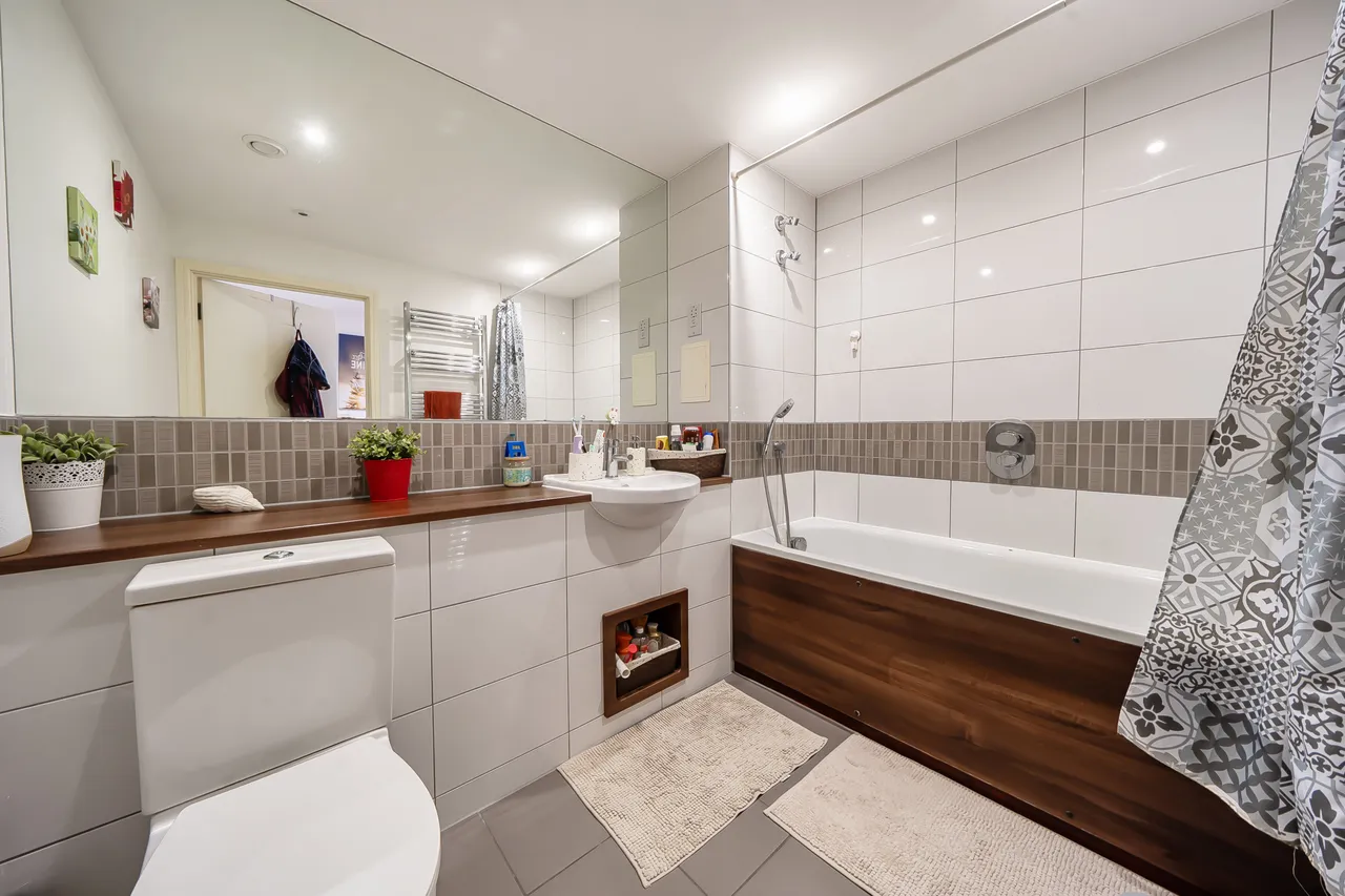Flat 5, Wyatt Court, All Saints Road, London, photo 9