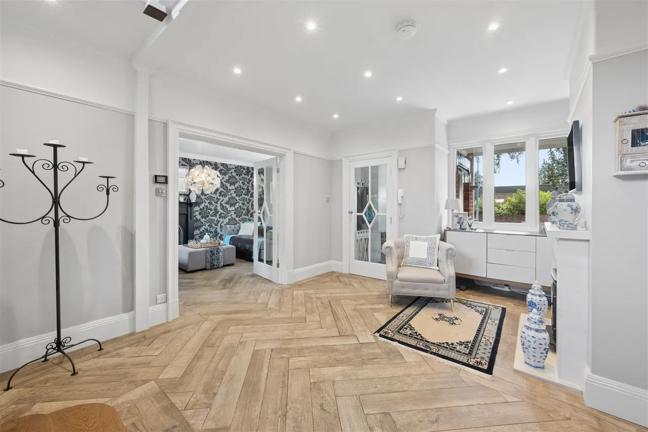 Styal Road, Wilmslow, SK9, photo 20