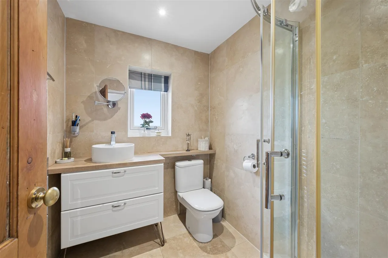 Styal Road, Wilmslow, SK9, photo 10