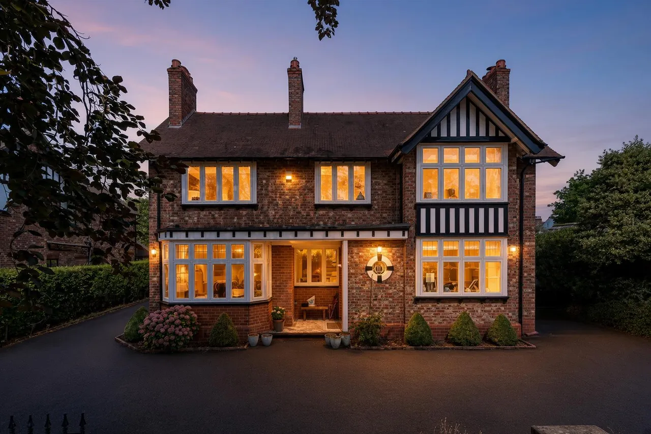 Styal Road, Wilmslow, SK9, photo 38