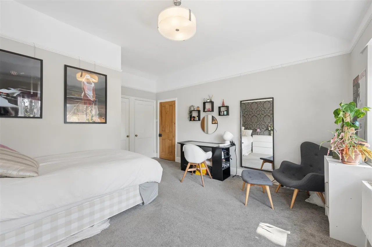 Styal Road, Wilmslow, SK9, photo 16