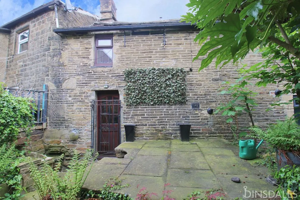 Hammond Square, Bradford BD9 4AL, photo 7