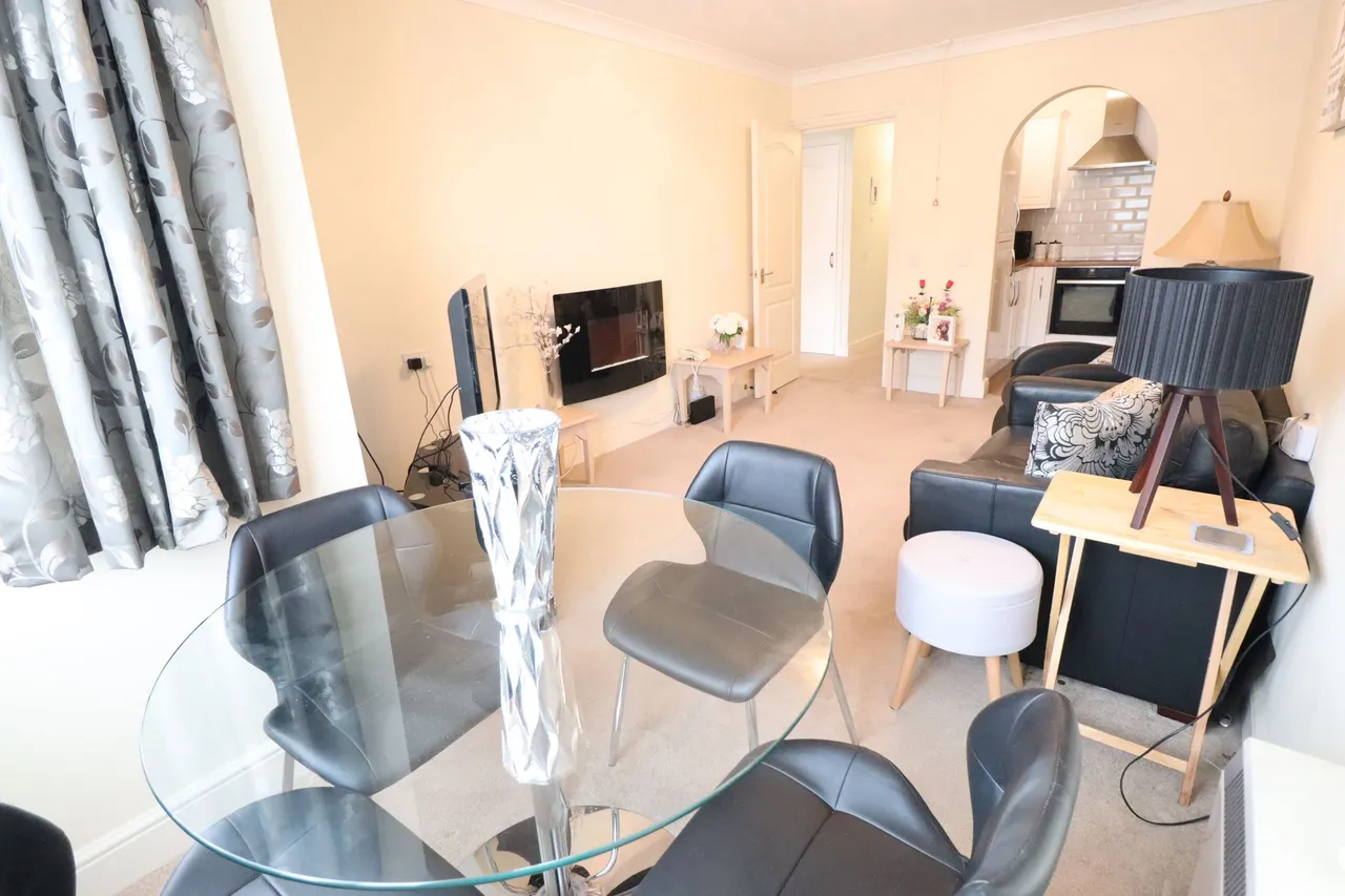 Sheriton Square, Rayleigh, Essex, SS6 9LL, photo 7