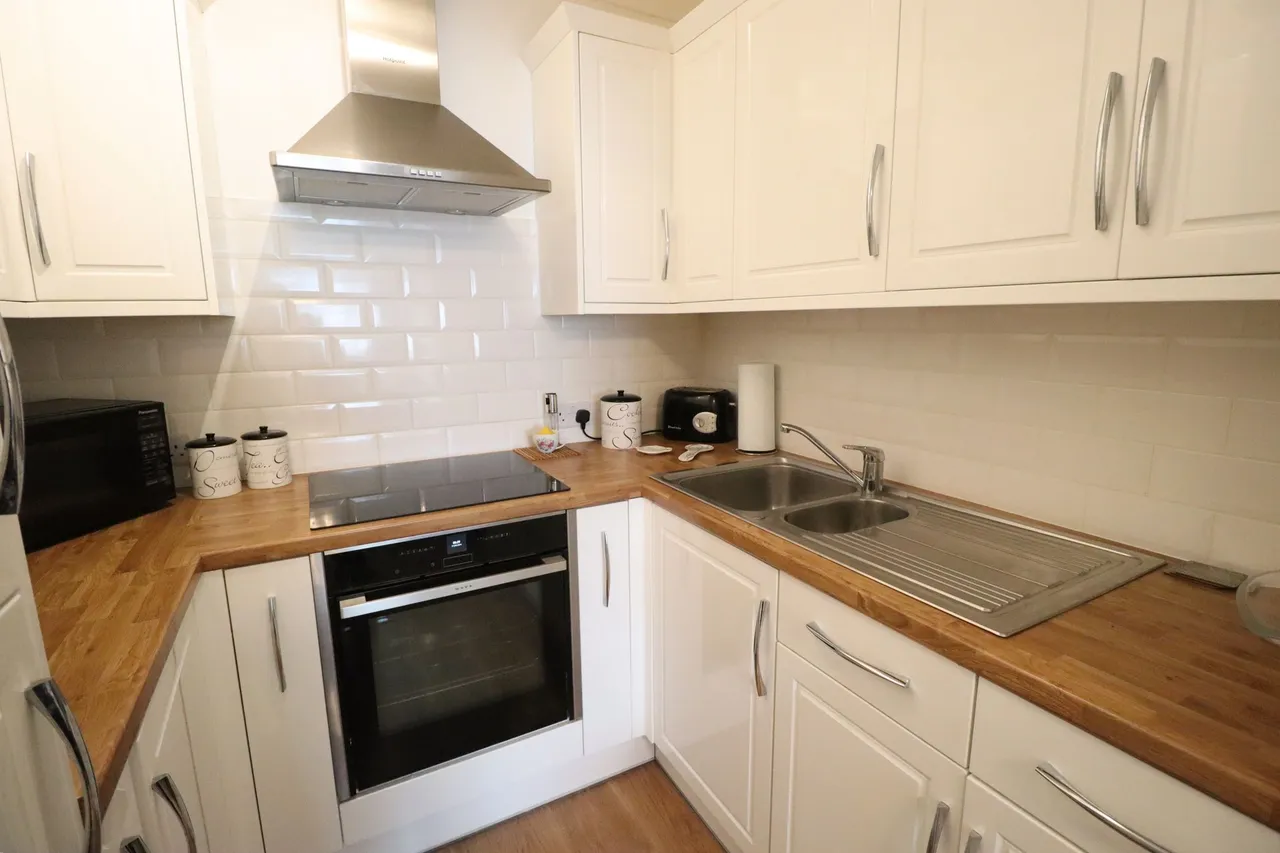 Sheriton Square, Rayleigh, Essex, SS6 9LL, photo 9