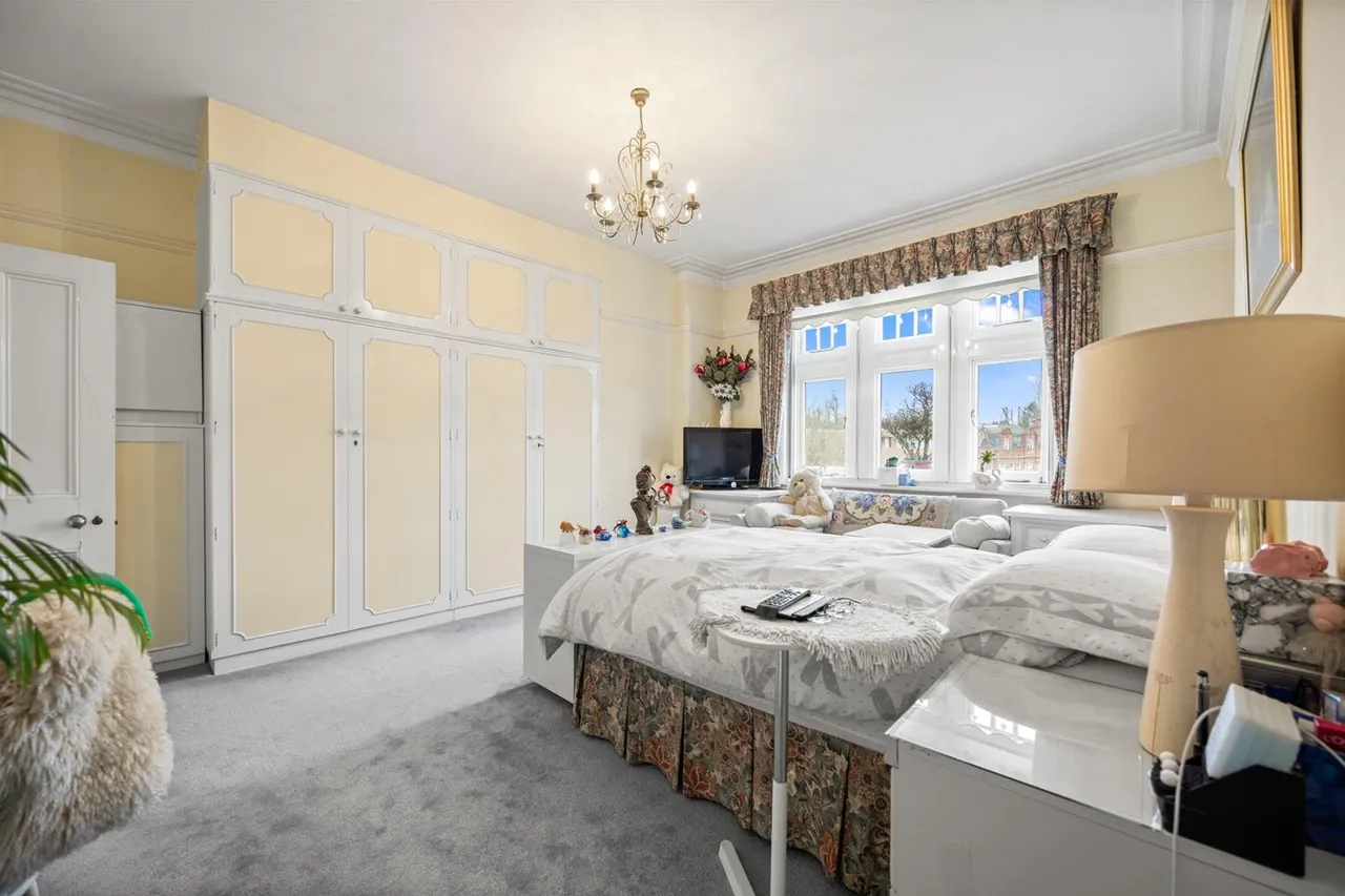 Finchley Road, London NW3 7BA, photo 16
