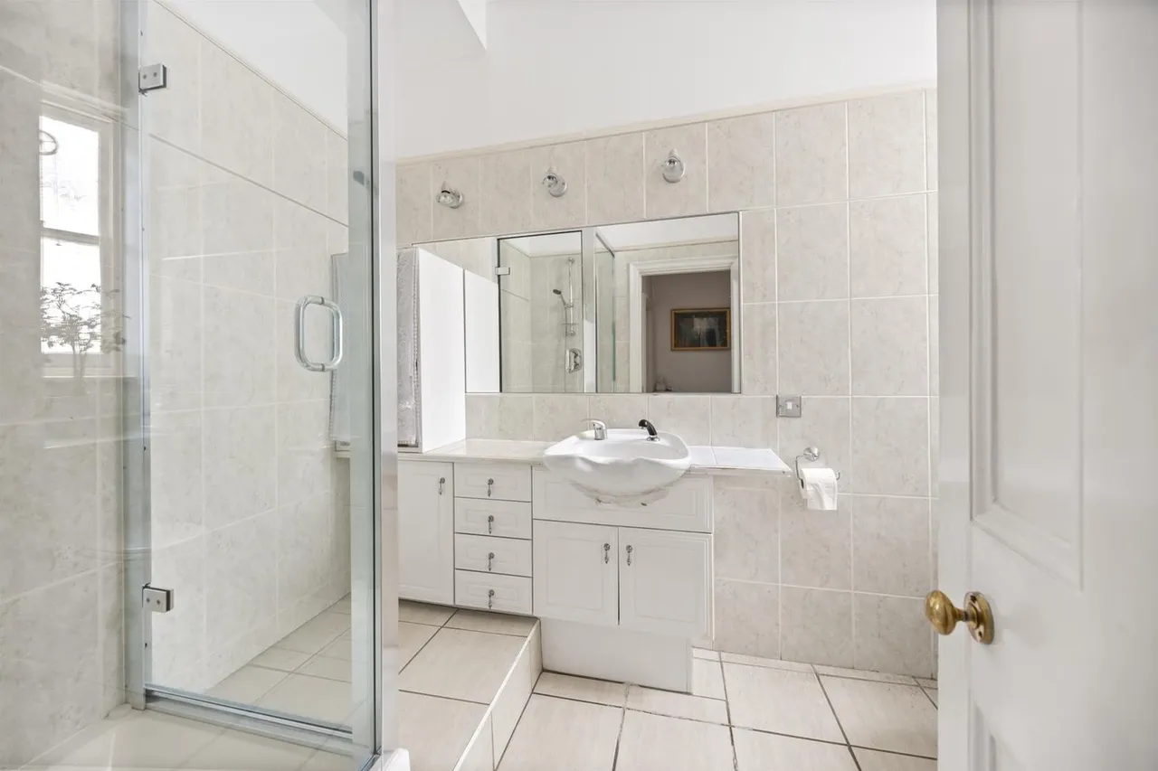 Finchley Road, London NW3 7BA, photo 14
