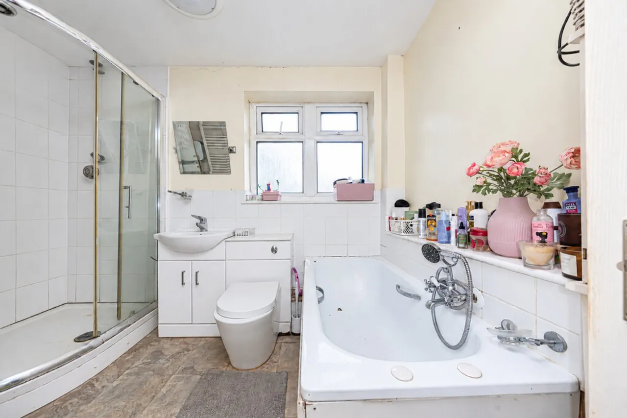 Winchester Way, Blackwater, GU17, photo 10