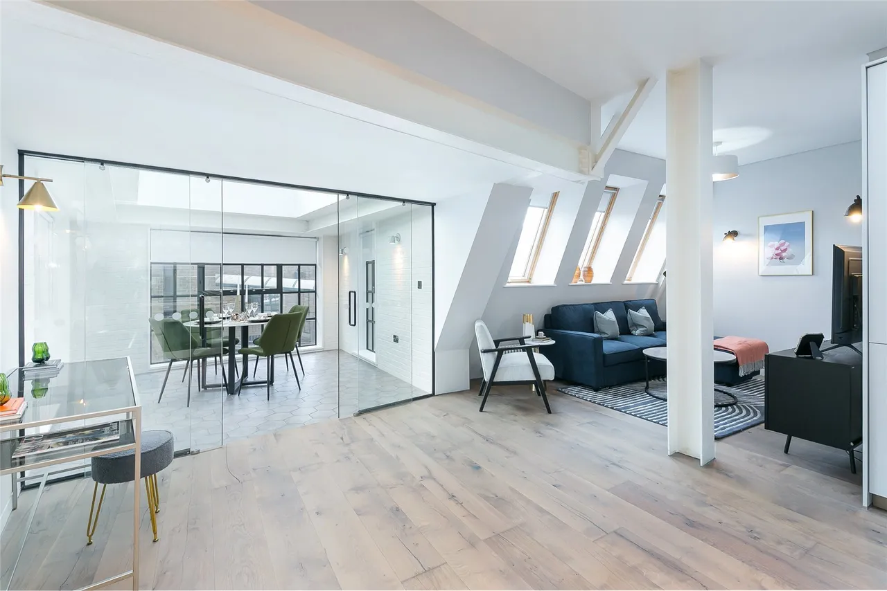 1 bed flat to rent — Clink Street, London, SE1