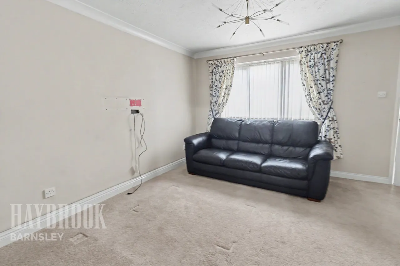Harvest Close, Worsbrough, photo 5