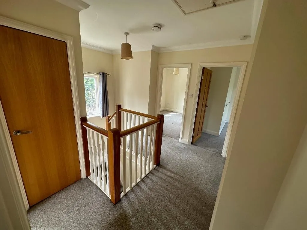 Elmfield Way, South Croydon, photo 19