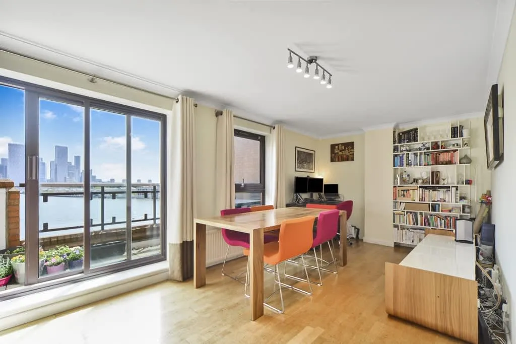 2 bed flat for sale, Free Trade Wharf, E1W