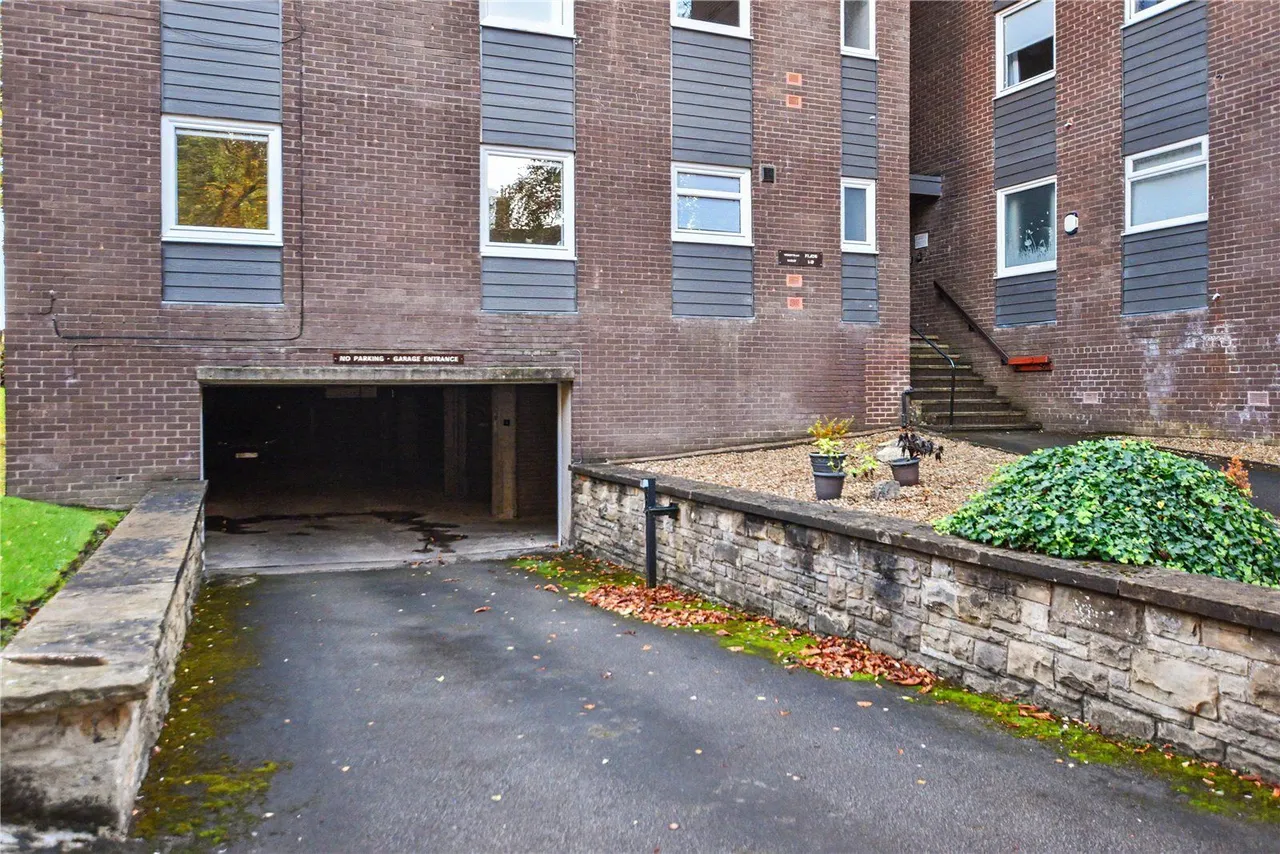 Woodville Court, Roundhay, LS8, photo 9