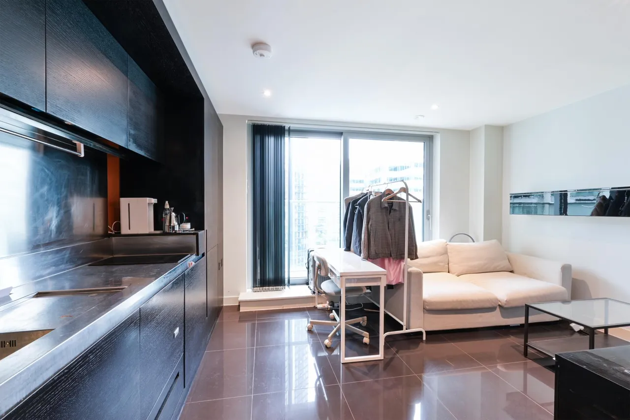 Pan Peninsula Square, Canary Wharf, E14, photo 6
