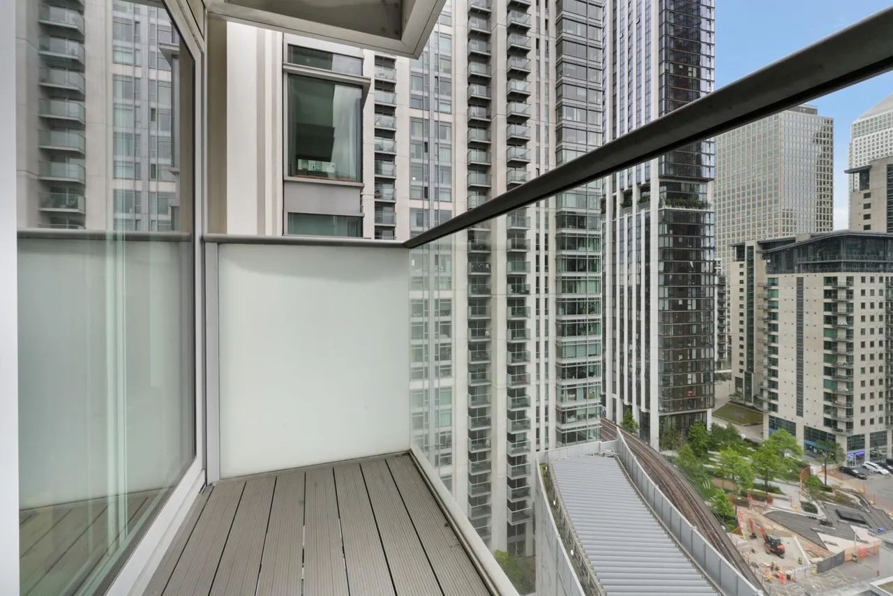 Pan Peninsula Square, Canary Wharf, E14, photo 8