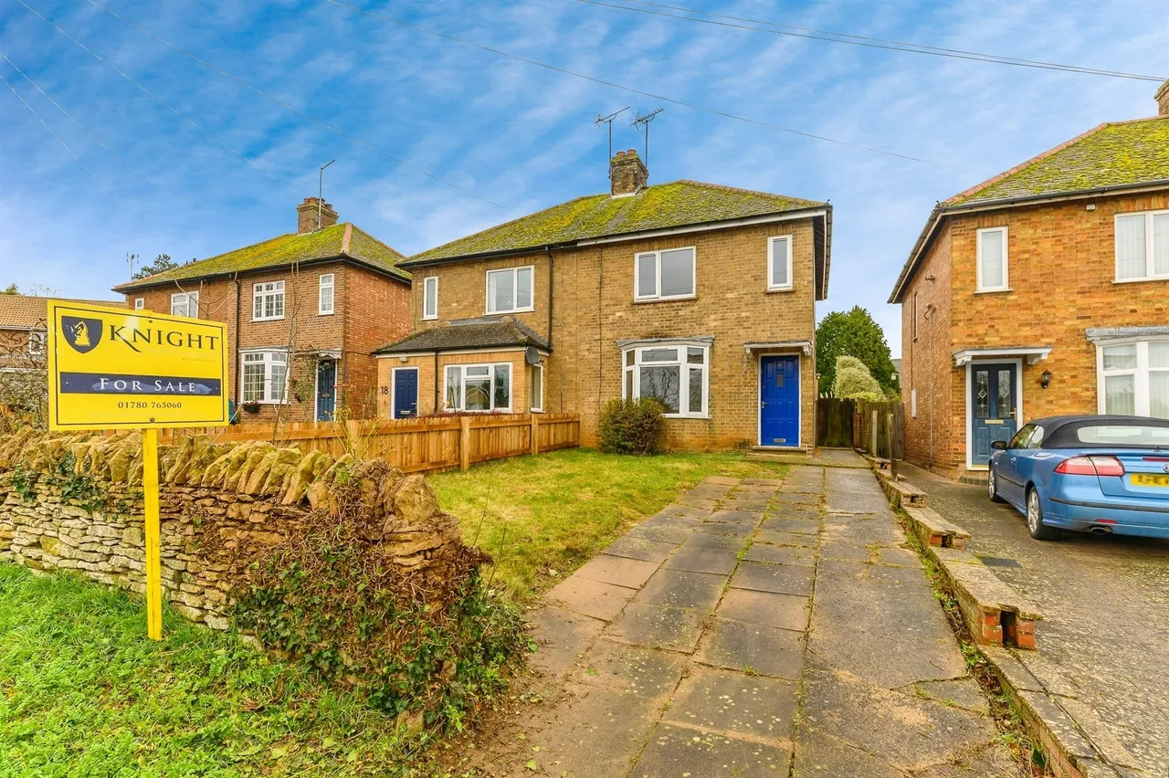 3 bed house for sale — Old Leicester Road, Wansford, Peterborough
