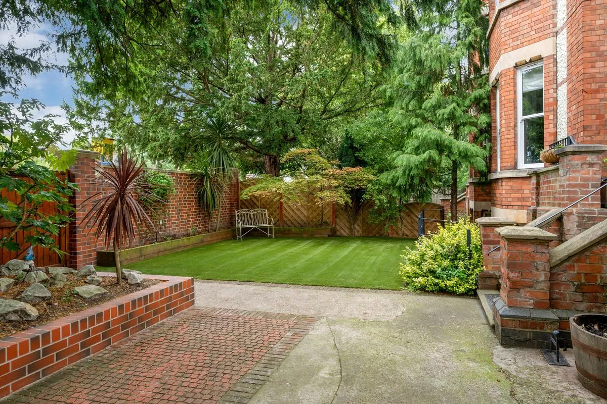 London Road, Newark, NG24, photo 16