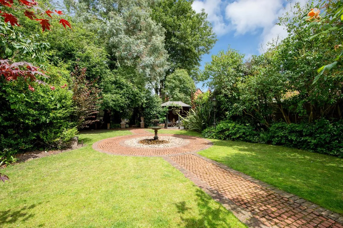 London Road, Newark, NG24, photo 13