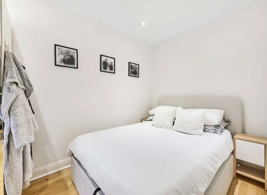 Trewince Road, Raynes Park, SW20, photo 5