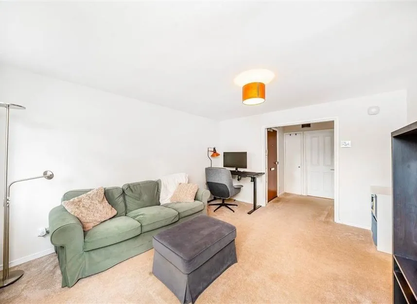 Harrowdene Gardens, Teddington, TW11, photo 2
