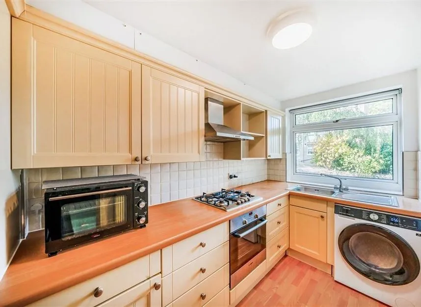 Harrowdene Gardens, Teddington, TW11, photo 3