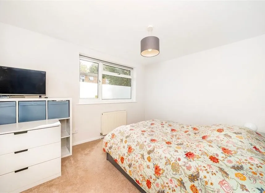 Harrowdene Gardens, Teddington, TW11, photo 4