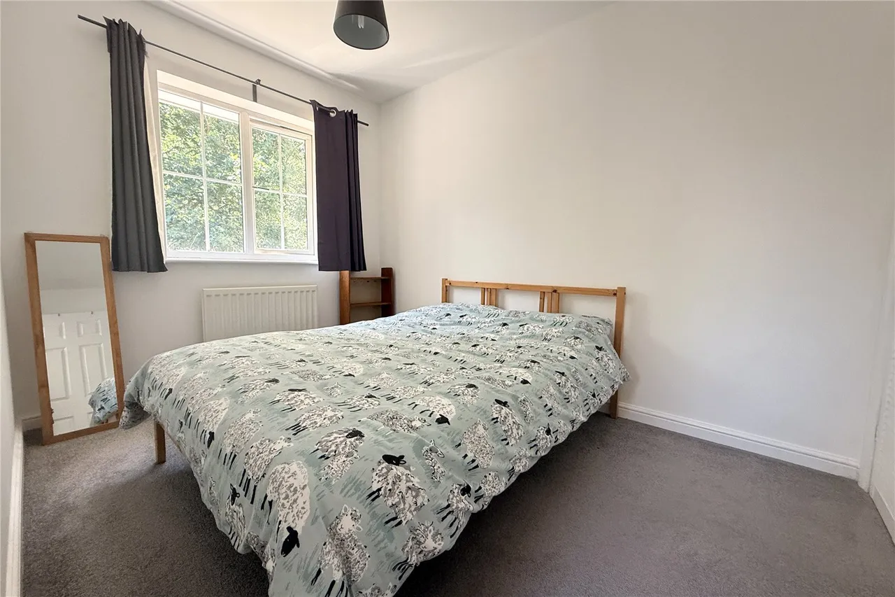 Maple Avenue, Farnborough, Hampshire, GU14 9UR, photo 7