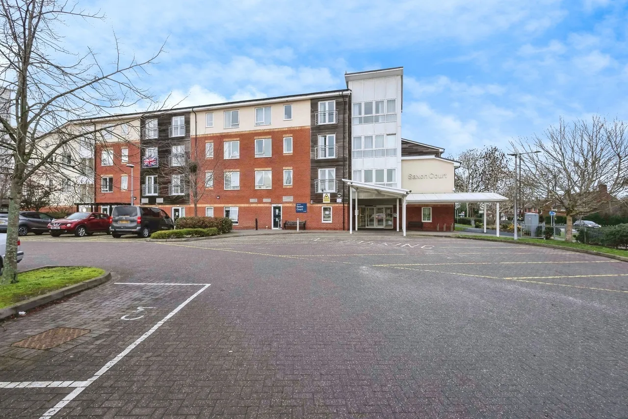2 bed flat for sale, Turves Green, Birmingham, B31