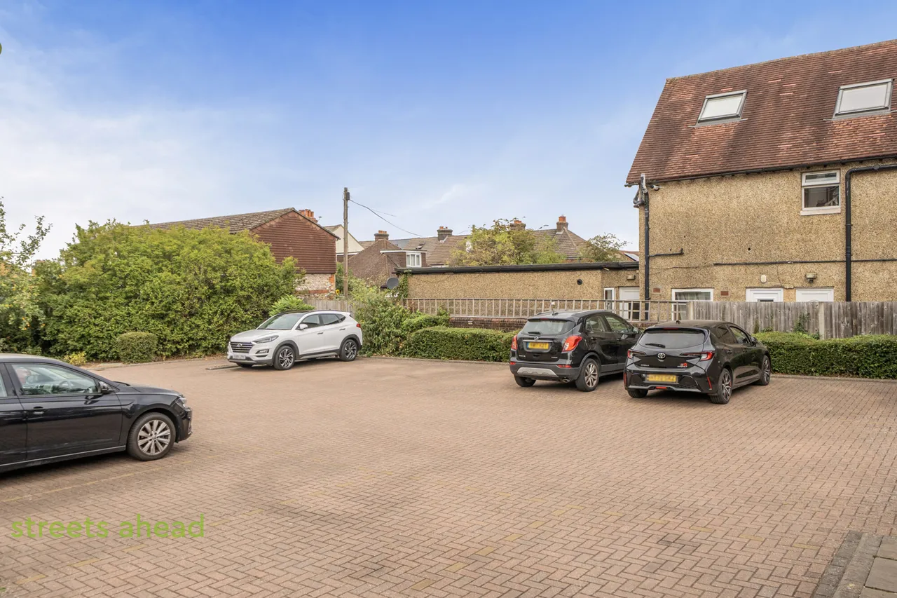 Chaldon Road, Caterham, CR3, photo 12