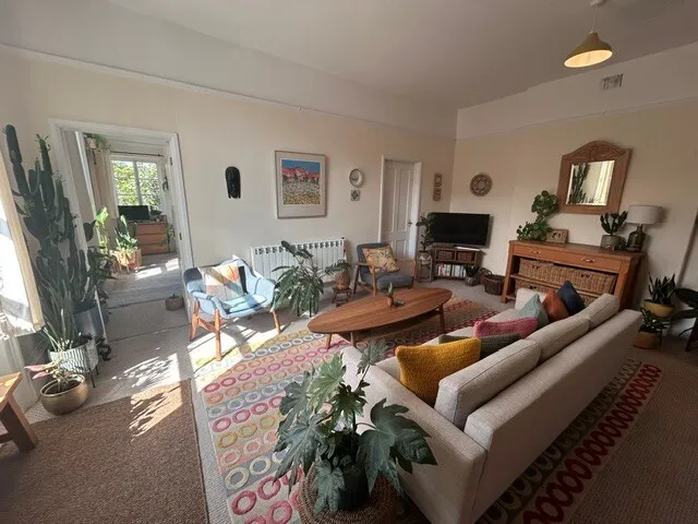 2 bed flat to rent — Bakehouse Mews, Rear of 3 Market Place, Chippenham