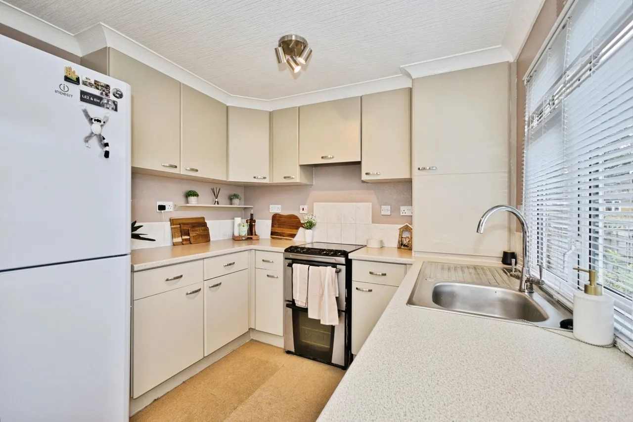 Hurst Park, Martock, TA12, photo 13
