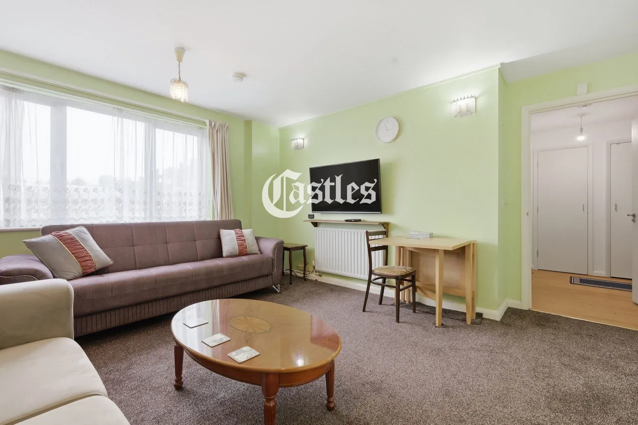 The Roundway, London, N17, photo 3
