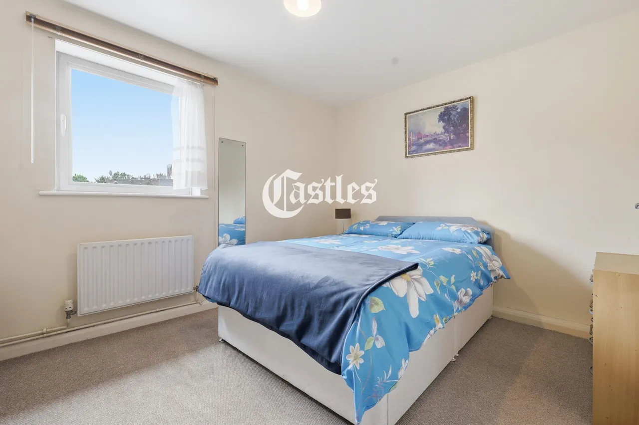 The Roundway, London, N17, photo 6