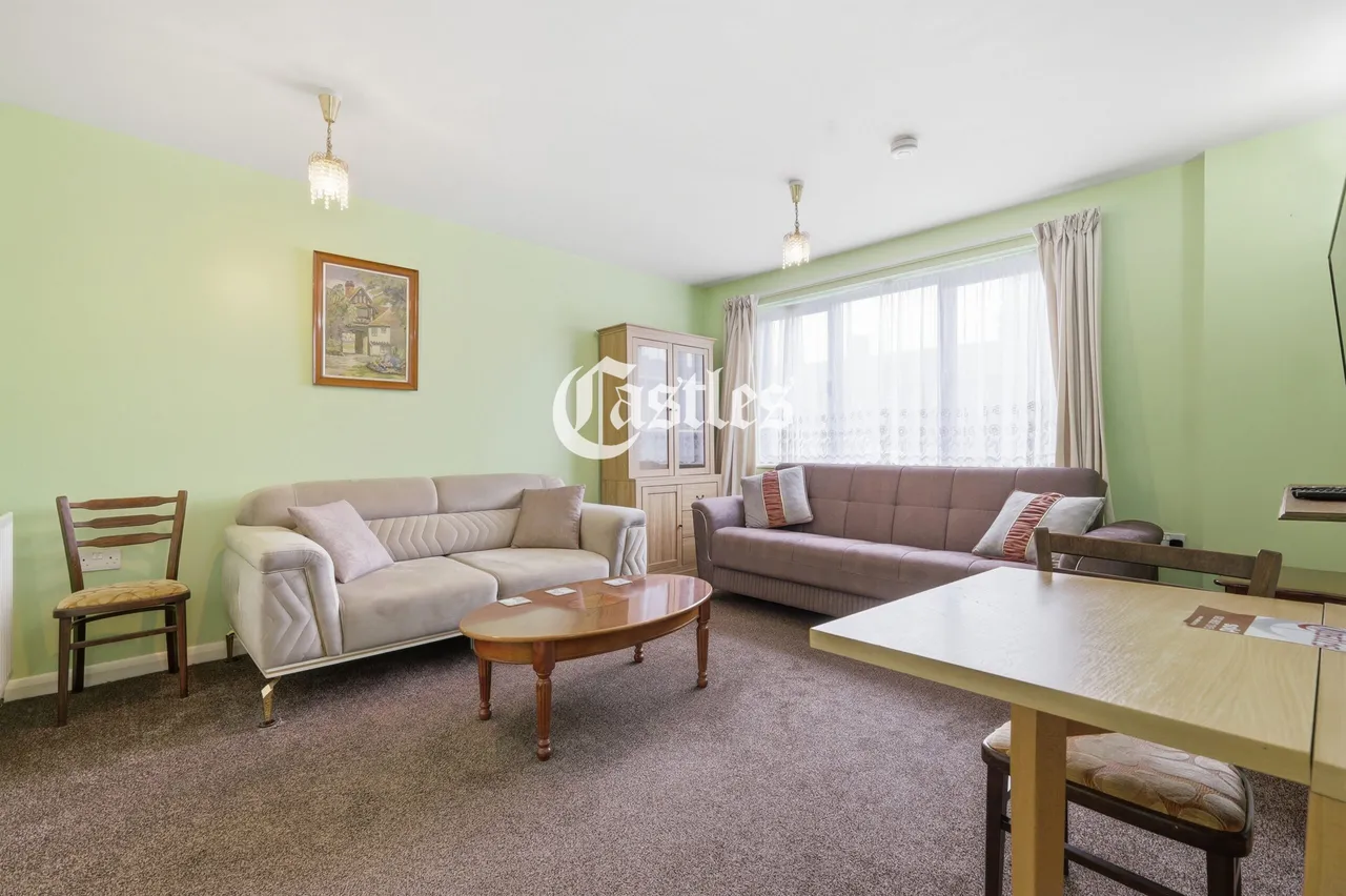 The Roundway, London, N17, photo 4