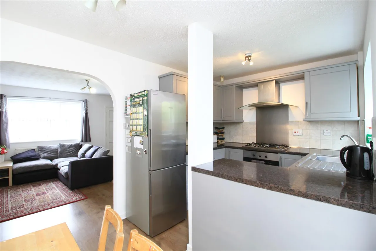 Sarnesfield Close, Manchester, photo 6