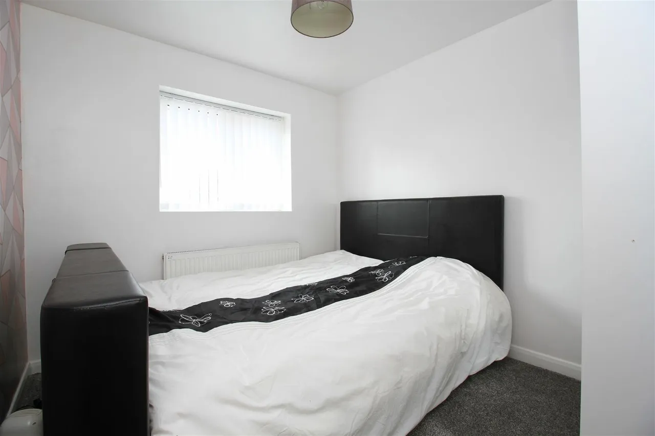 Sarnesfield Close, Manchester, photo 16