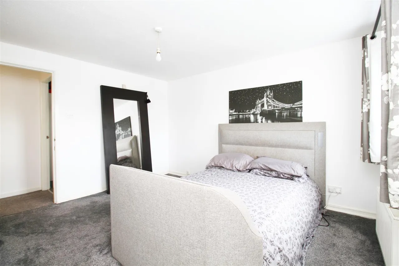 Sarnesfield Close, Manchester, photo 14