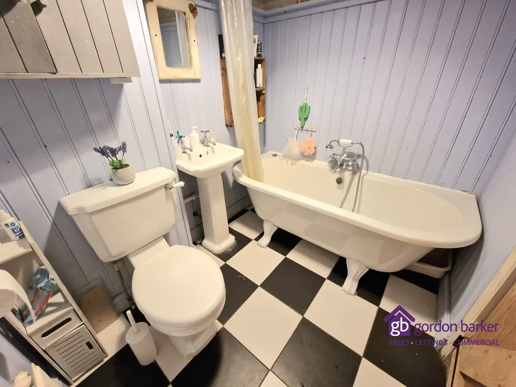 Sway Gardens, Bournemouth, BH8 0PG, photo 17
