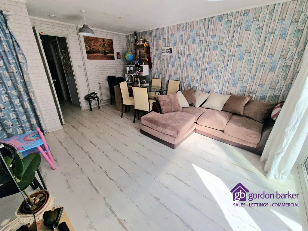 Sway Gardens, Bournemouth, BH8 0PG, photo 6