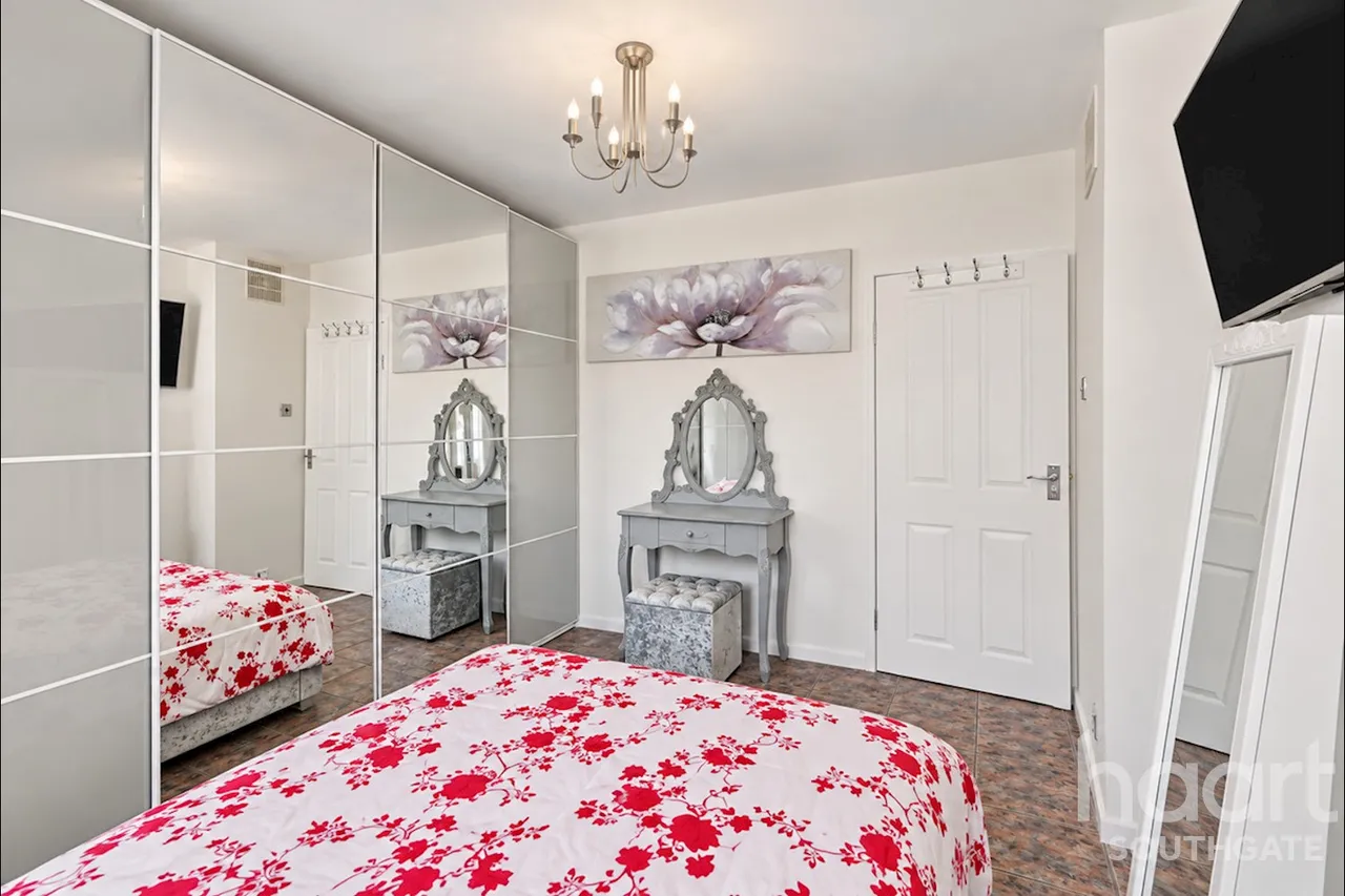 Worcesters Avenue, Enfield, EN1, photo 13